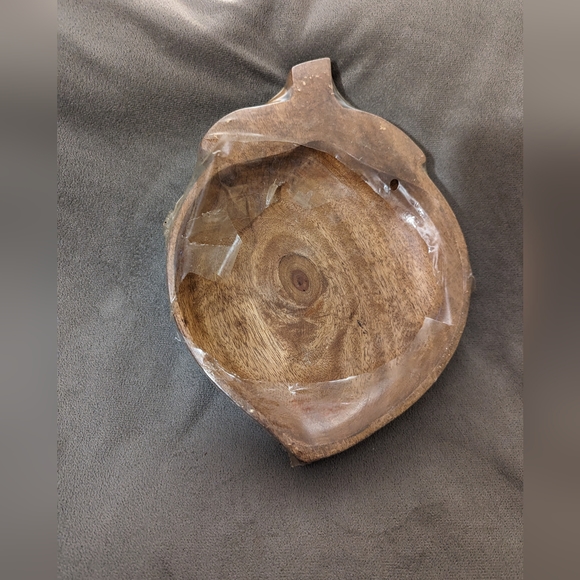 Vintage Acorn Shaped Wooden Nut Bowl Wall Hanging Home Decor - Picture 1 of 7